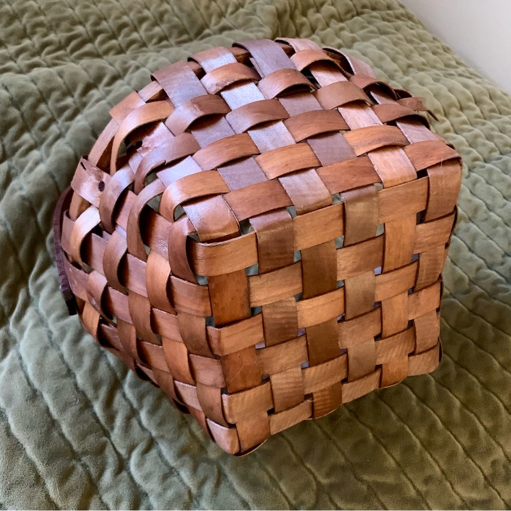 Cottagecore Basket - Picture 4 of 6